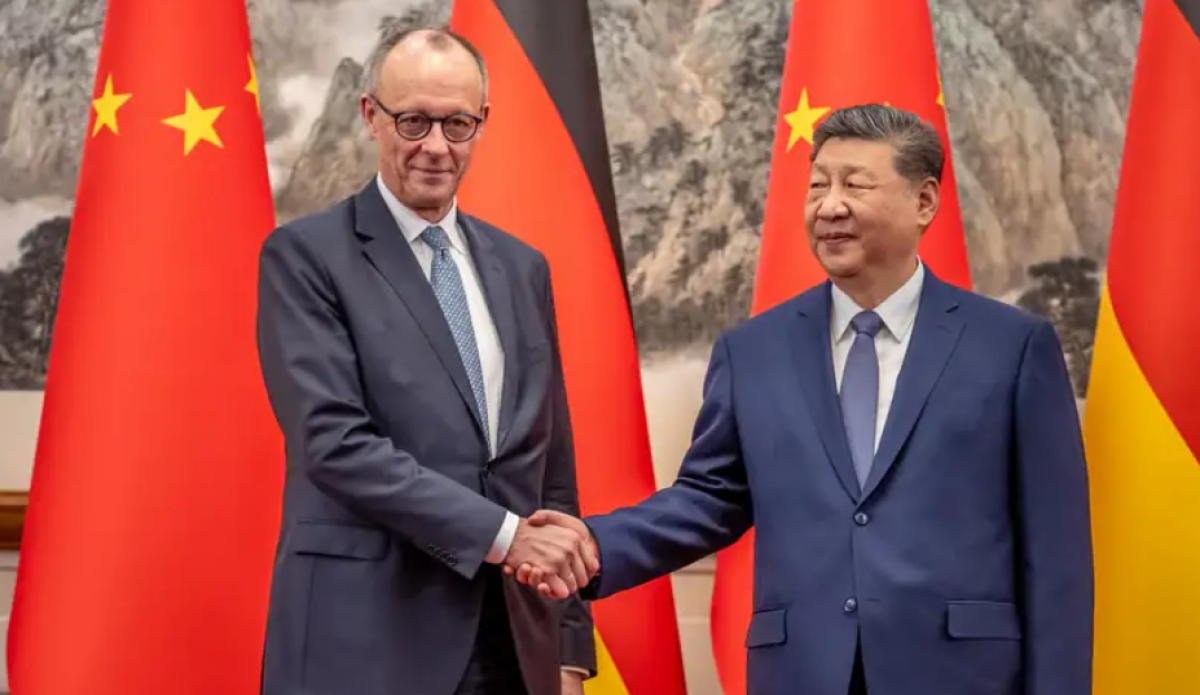 Мерц просит Си Цзиньпина повлиять на Россию ради мира в Украине