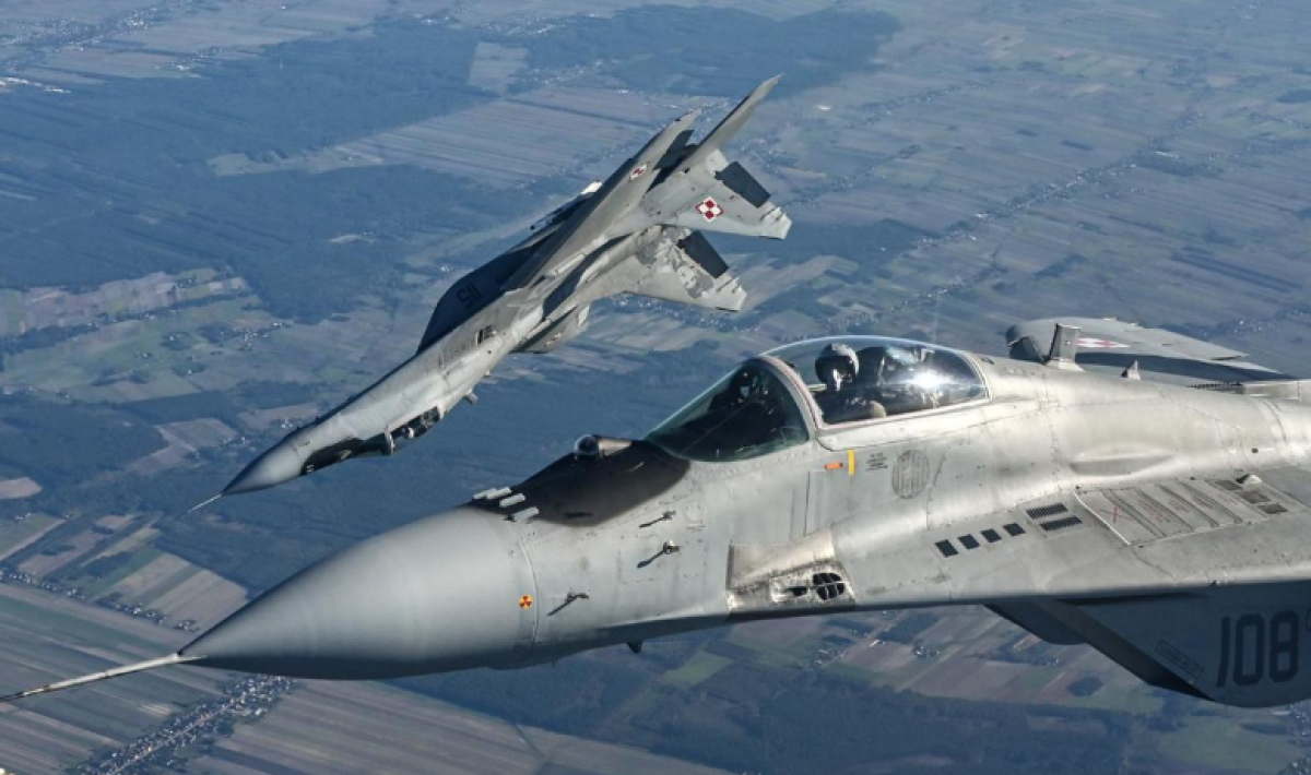 Польша подняла в воздух истребители из-за обстрела Украины