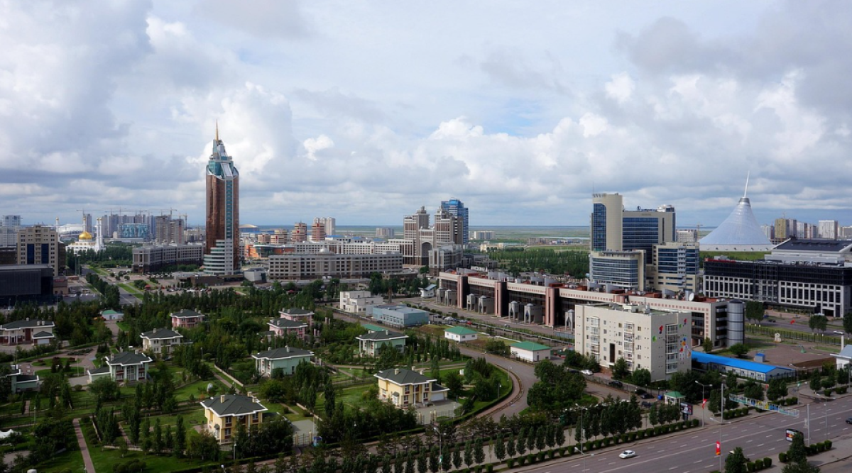 Ущерб превысил 8 млрд: квартиры продавали по несколько раз в ЖК в Астане