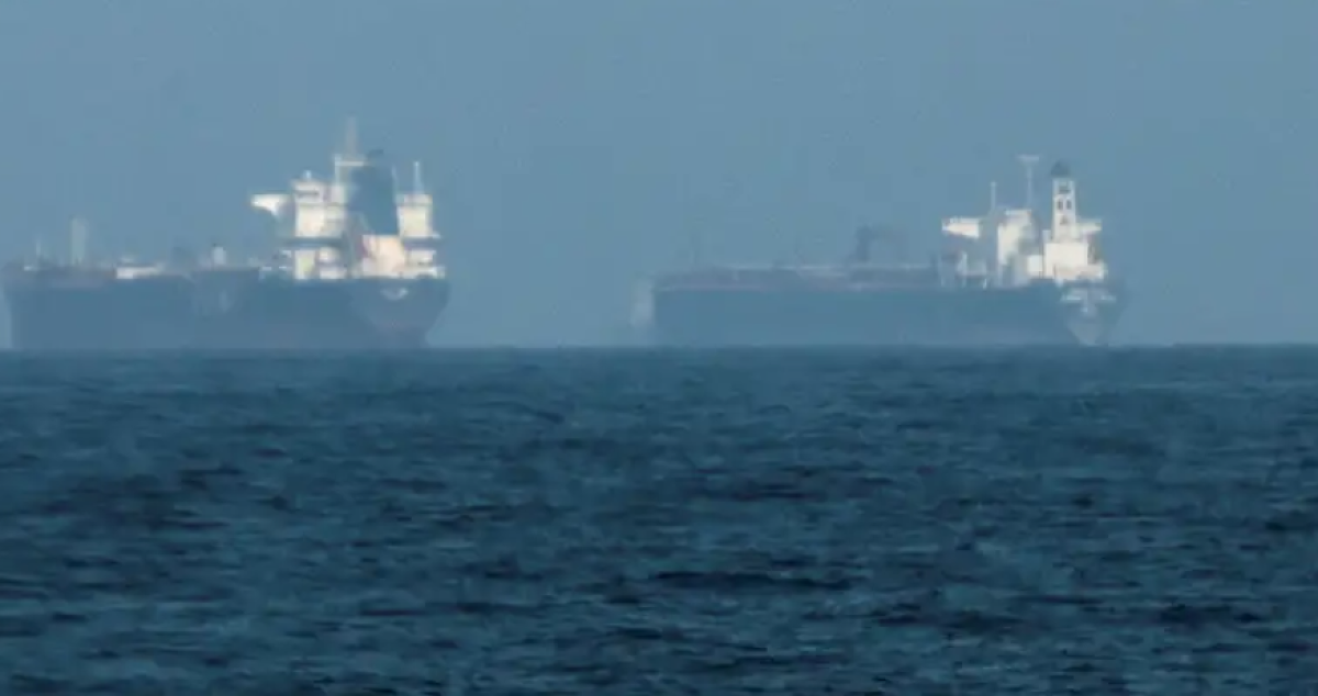 Иран заявил о полном контроле над Ормузским проливом