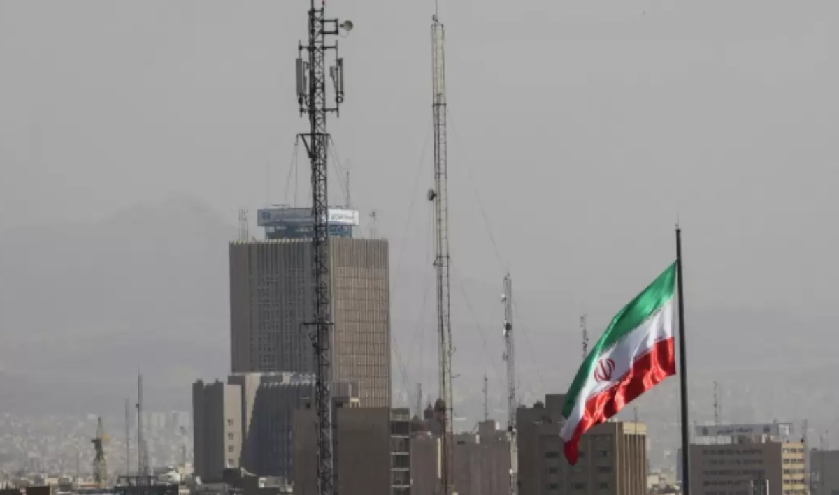 Работающих в золотодобывающей компании казахстанцев эвакуировали из Ирана