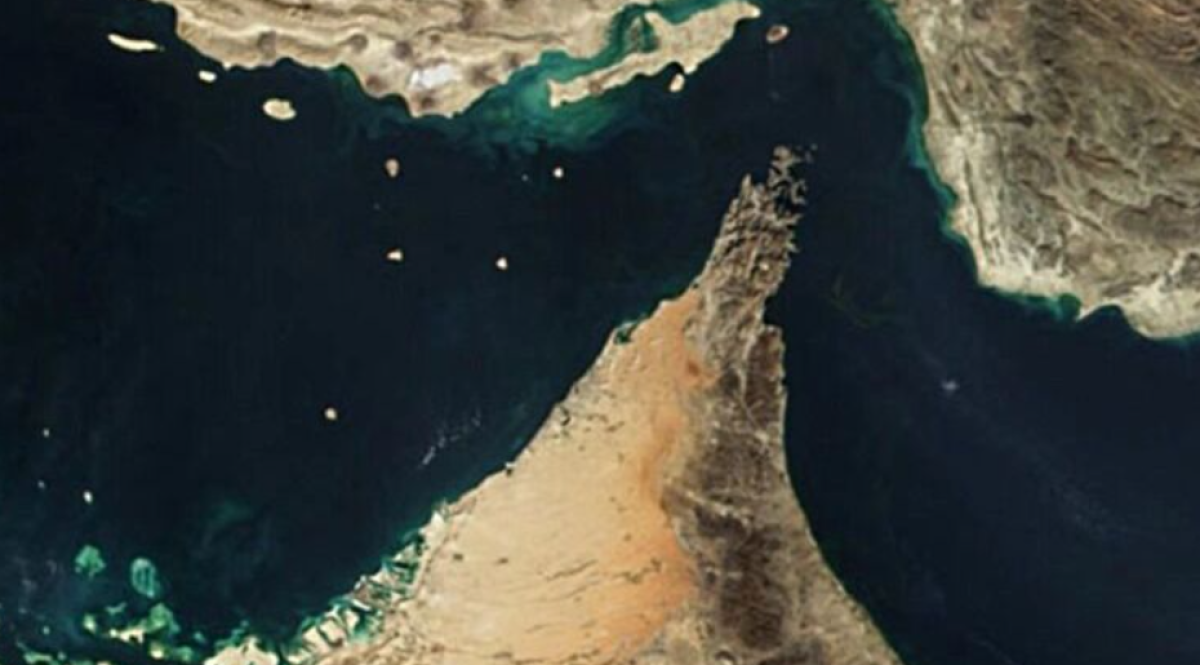 Беспилотники Ирана атаковали суда в Ормузском проливе