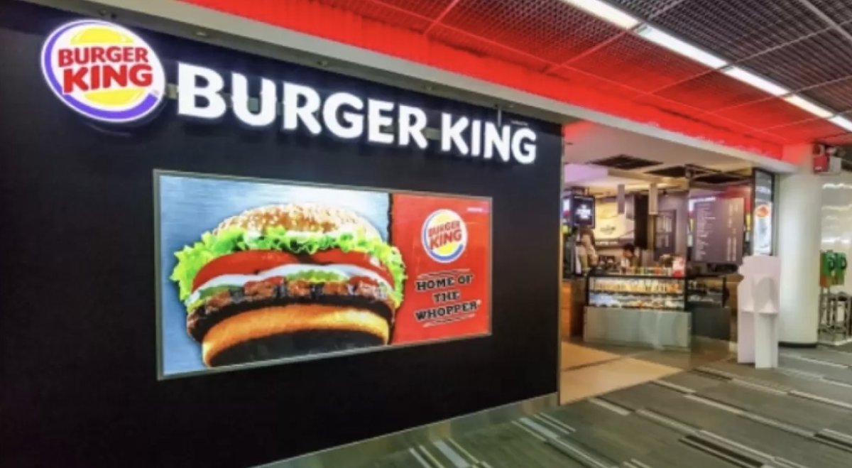 Травля сотрудника с аутизмом: нарушения трудового закона выявили в Burger King
