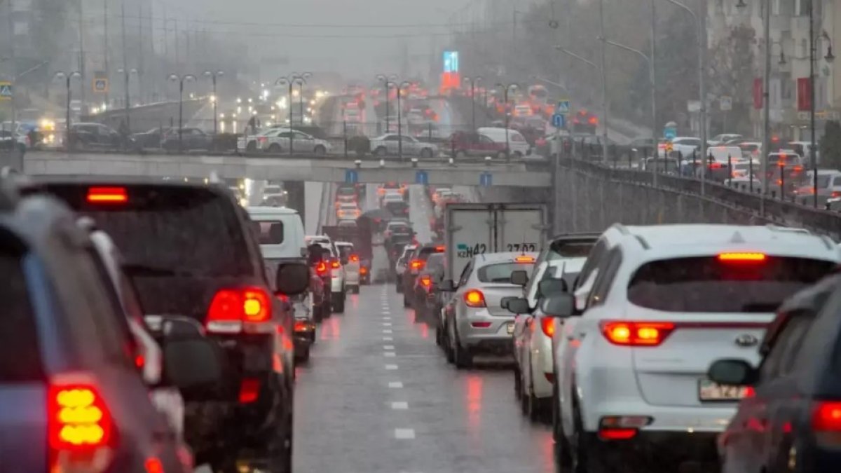 По примеру Пекина: в Алматы хотят внедрить график въезда авто