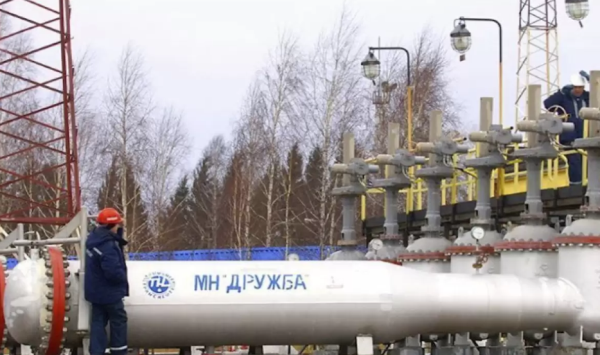 Конфликт разгорается между Венгрией и Украиной из-за “Дружбы”