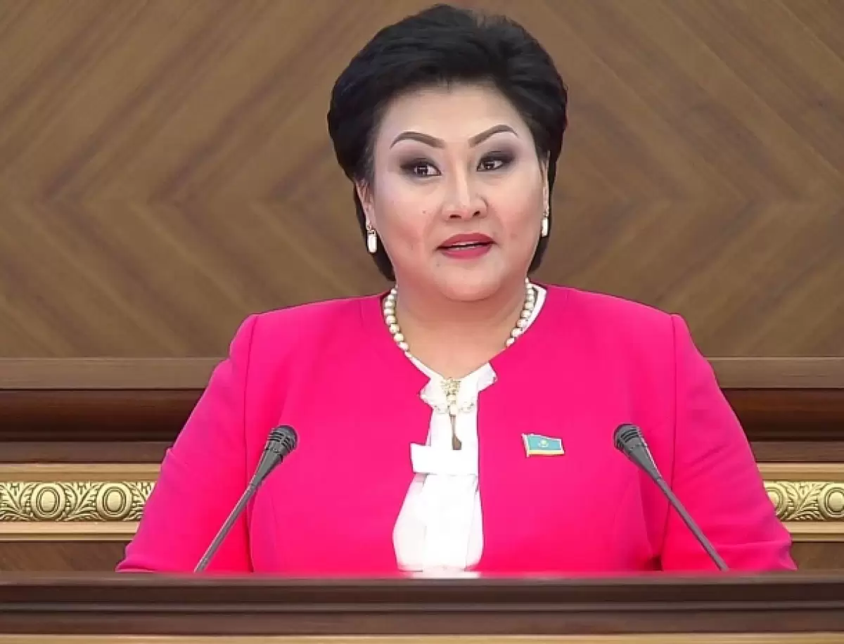 Осуждённую за коррупцию Хаменову освободили от тюрьмы