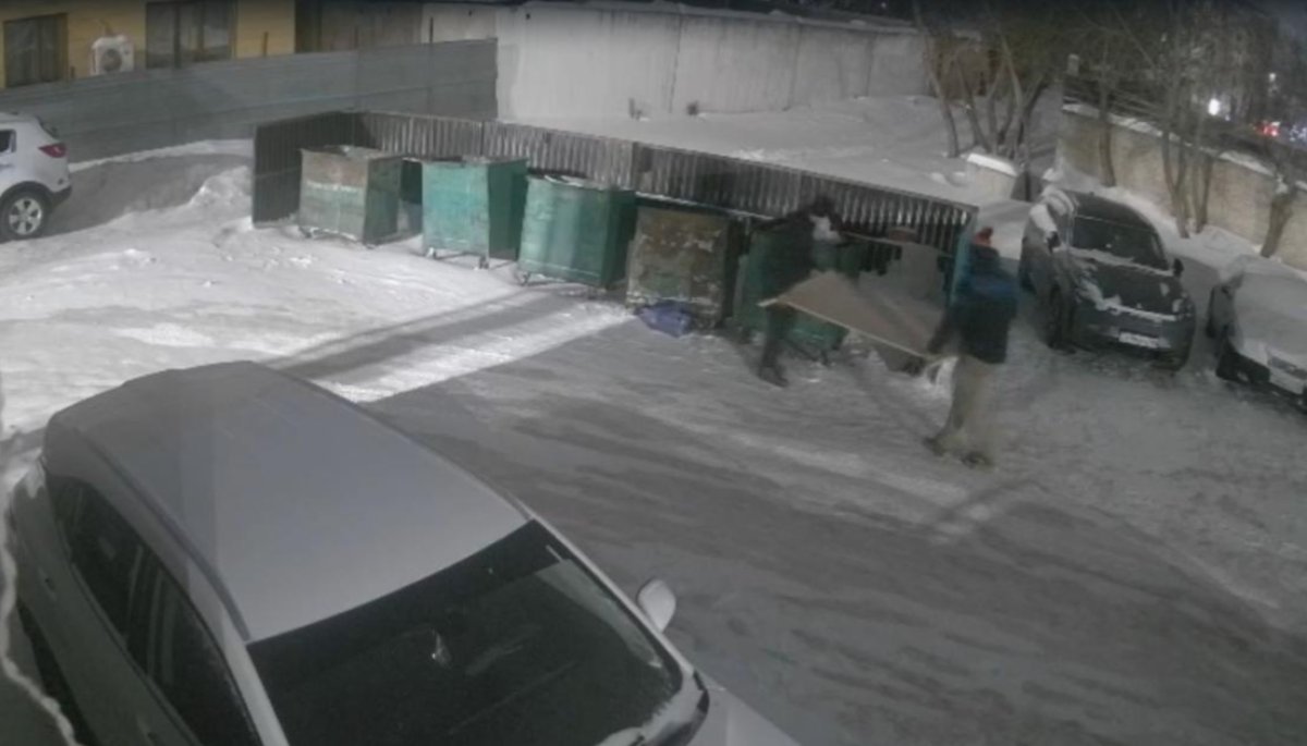 За выброшенную мебель штрафуют казахстанцев