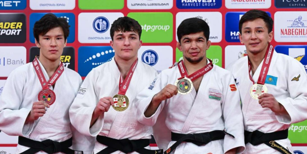 Казахстан взял золото и бронзу на Grand Slam в Тбилиси