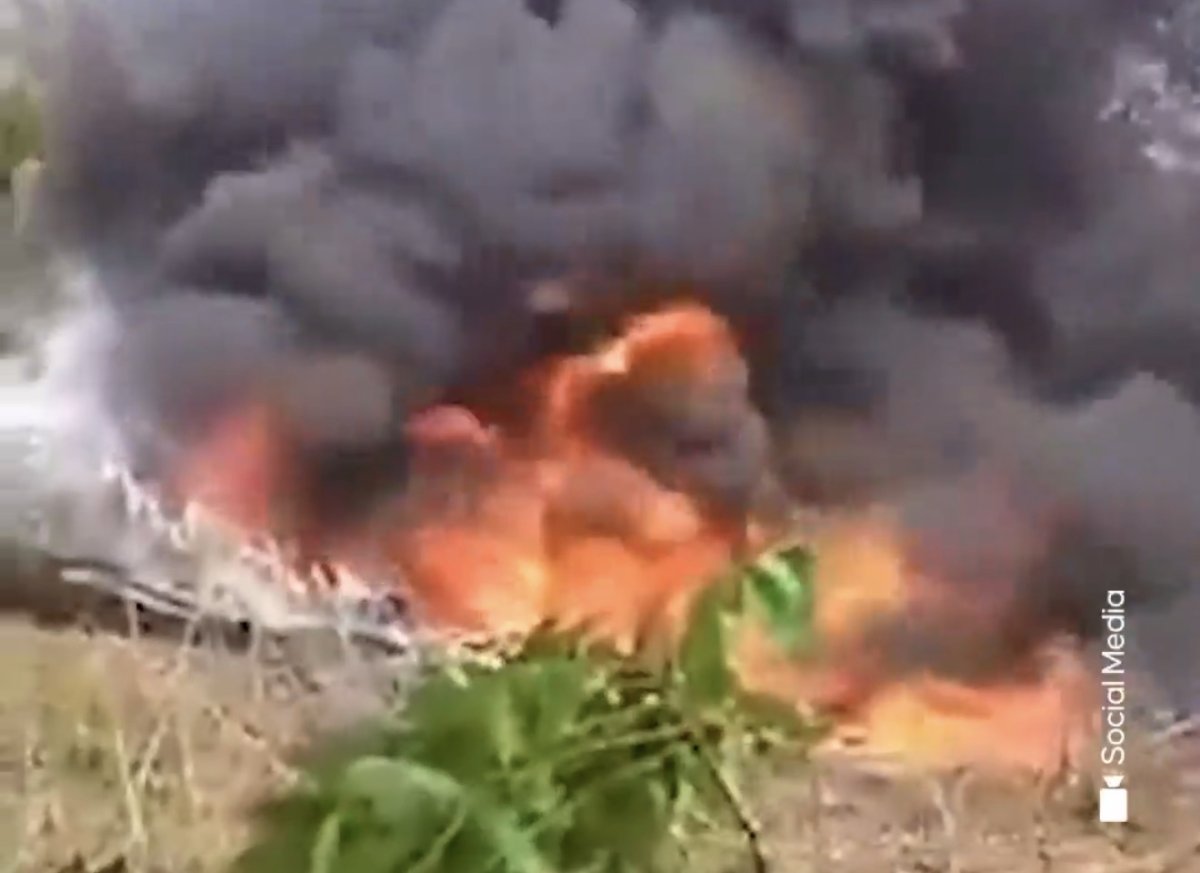 Военный самолет с более чем 120 людьми на борту разбился в Колумбии