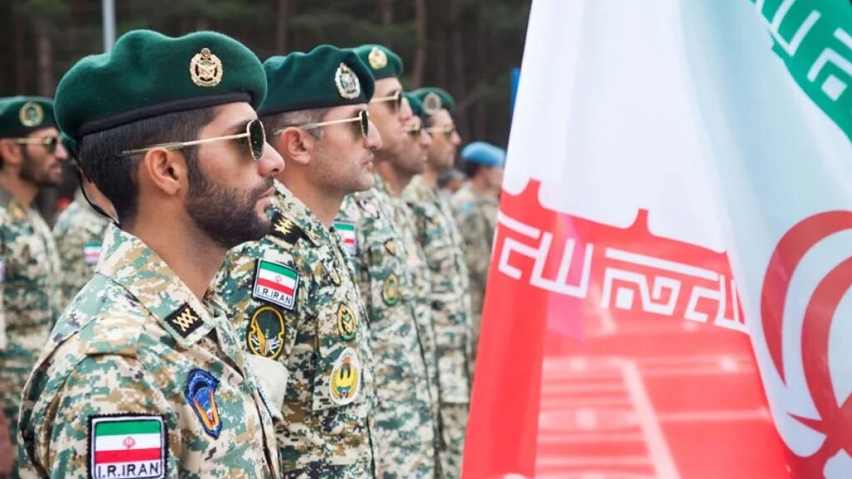 Иран предложил создать военный союз без США