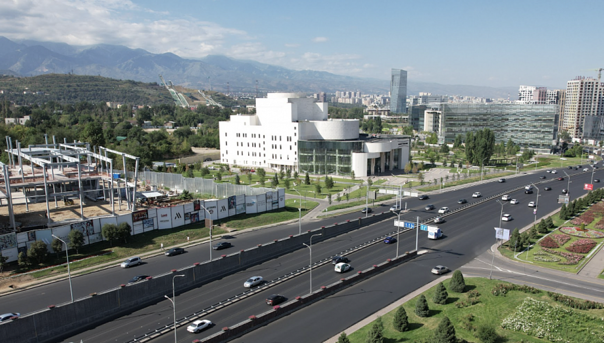 В гонках на Аль-Фараби мог участвовать высокопоставленный полицейский