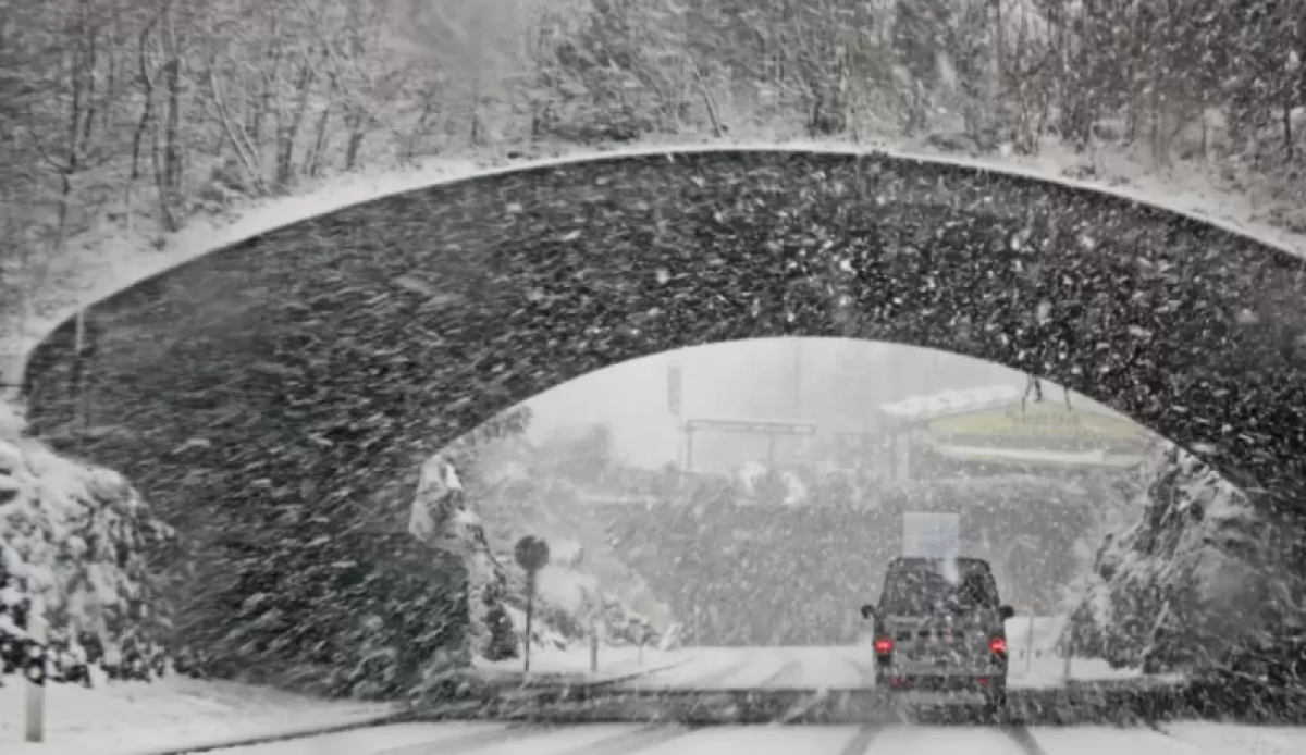 По всему Казахстану объявили штормовое предупреждение