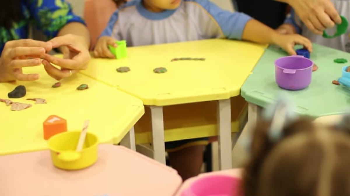 Только за деньги? Ребёнка с аутизмом не приняли в реабилитационный центр в Жезказгане