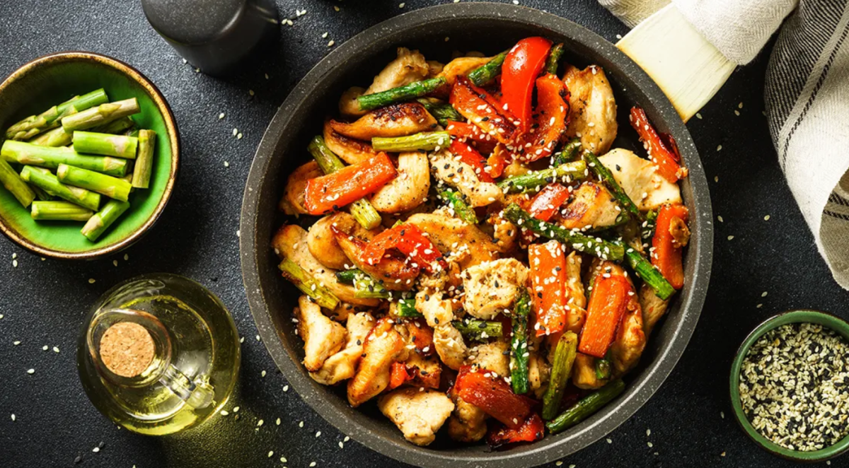 Врач назвала лучшее время для ужина