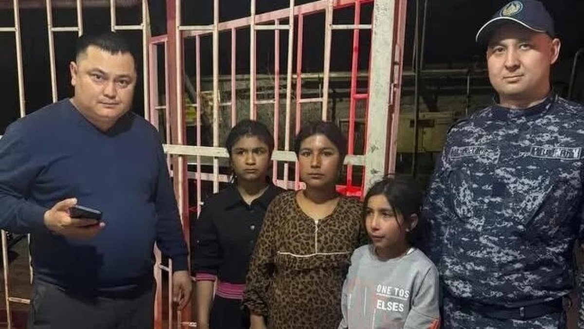 Девочек, державших в страхе алматинцев, доставили в полицию