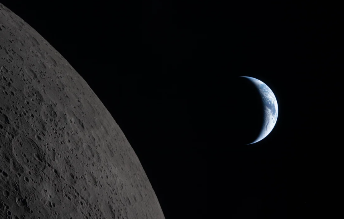 NASA показало уникальные снимки Луны и затмения