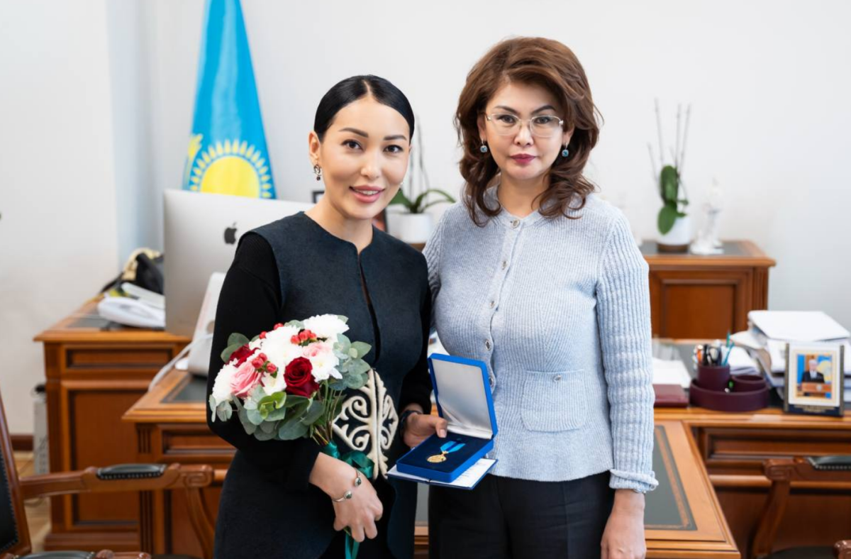 Президент наградил Самал Ибраеву медалью «Ерен еңбегі үшін»