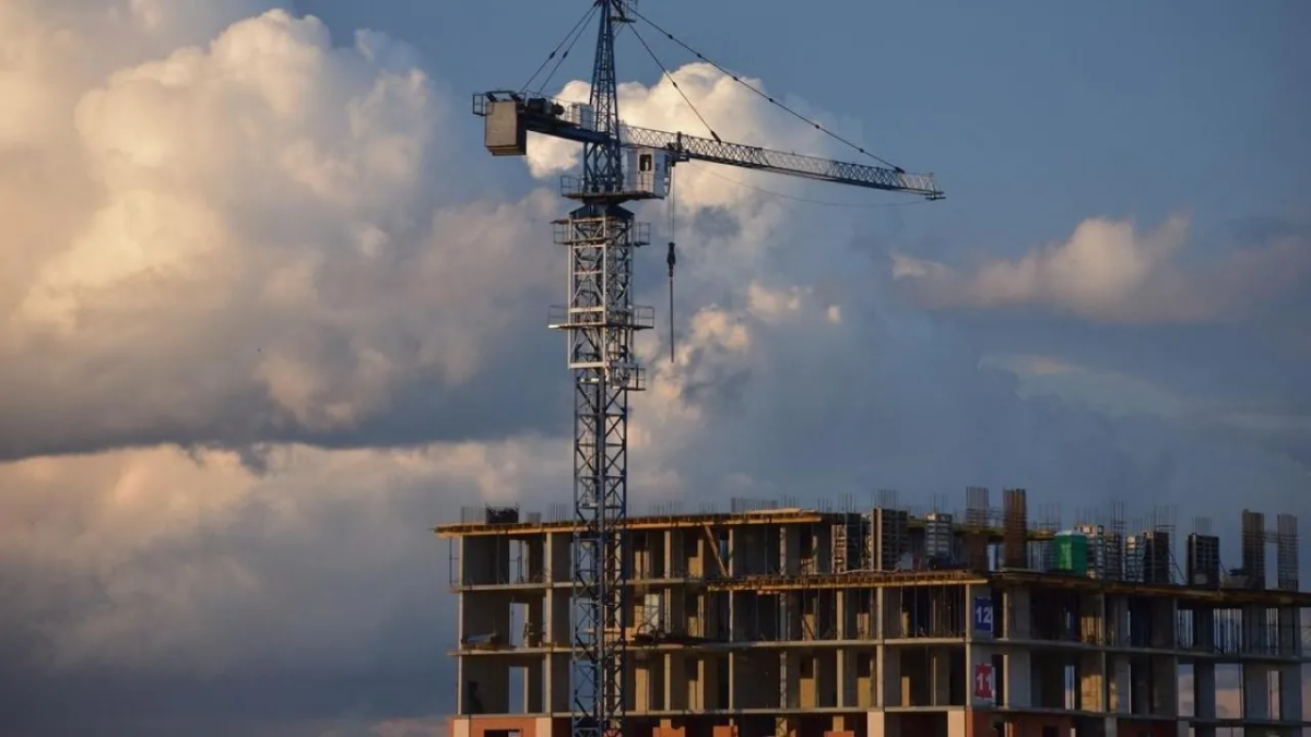 Сроки сорвали: дольщики в Атырау не могут получить квартиры от BI Group