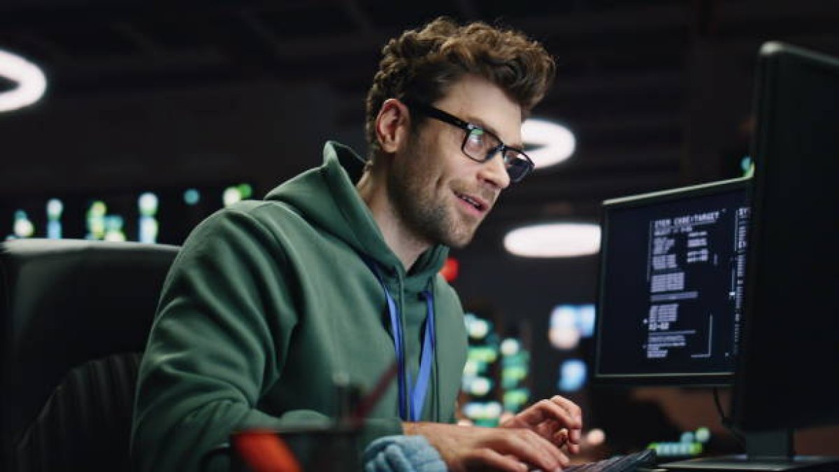 В Казахстане айтишники зарабатывают больше всех