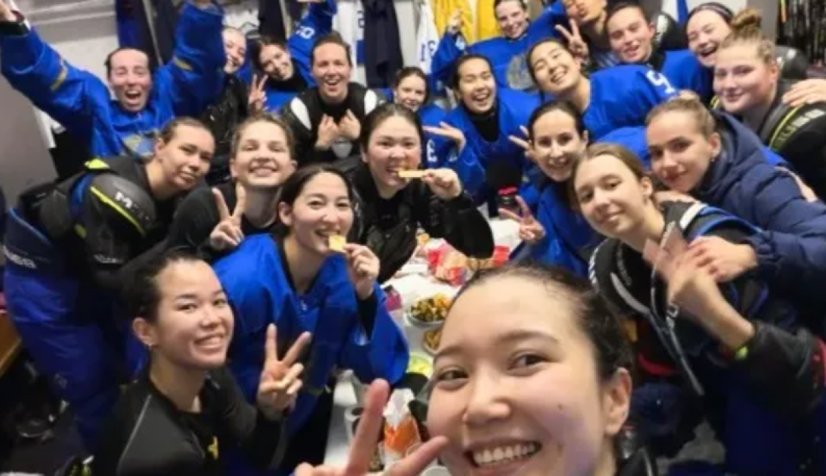 Женская сборная Казахстана по хоккею победила Южную Корею