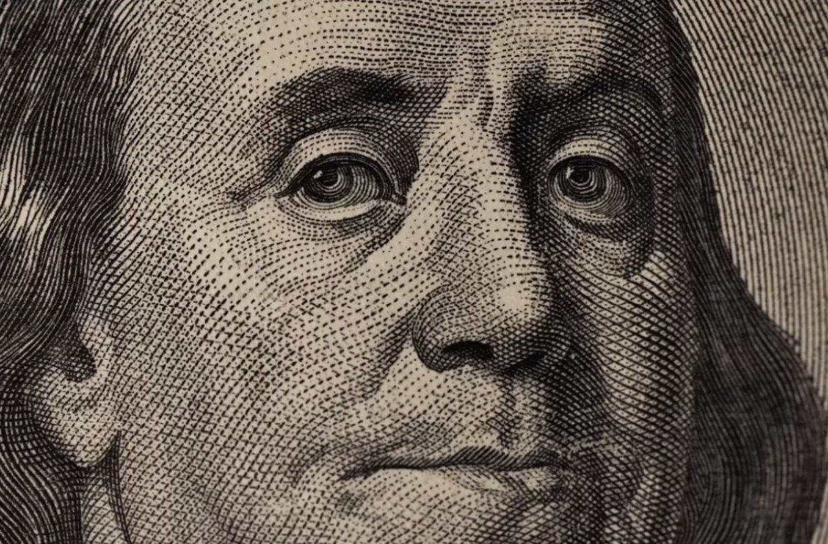 Курсы валют: сколько стоит доллар в обменниках Казахстана 18 апреля