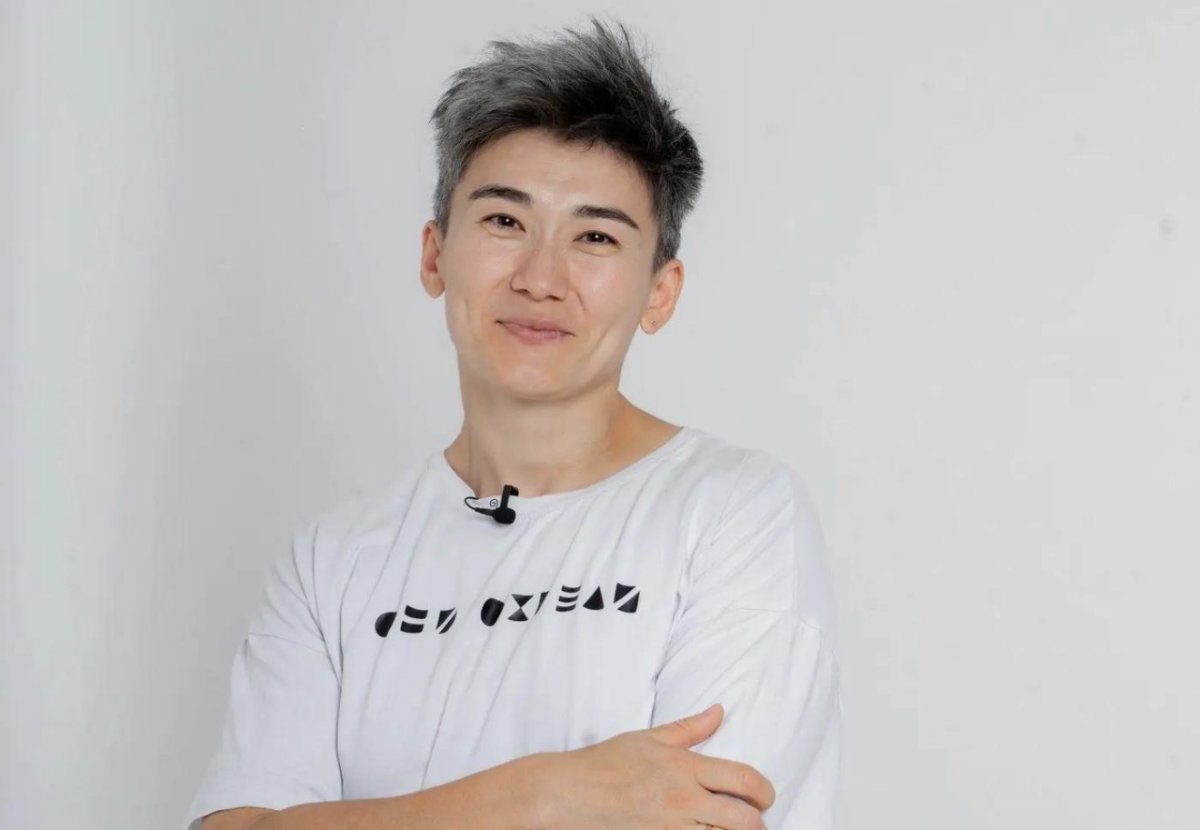 Феминистку Жанар Секербаеву оштрафовали за побои