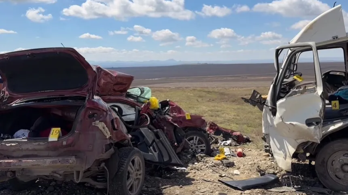 Два человека погибли в ДТП на трассе в ВКО