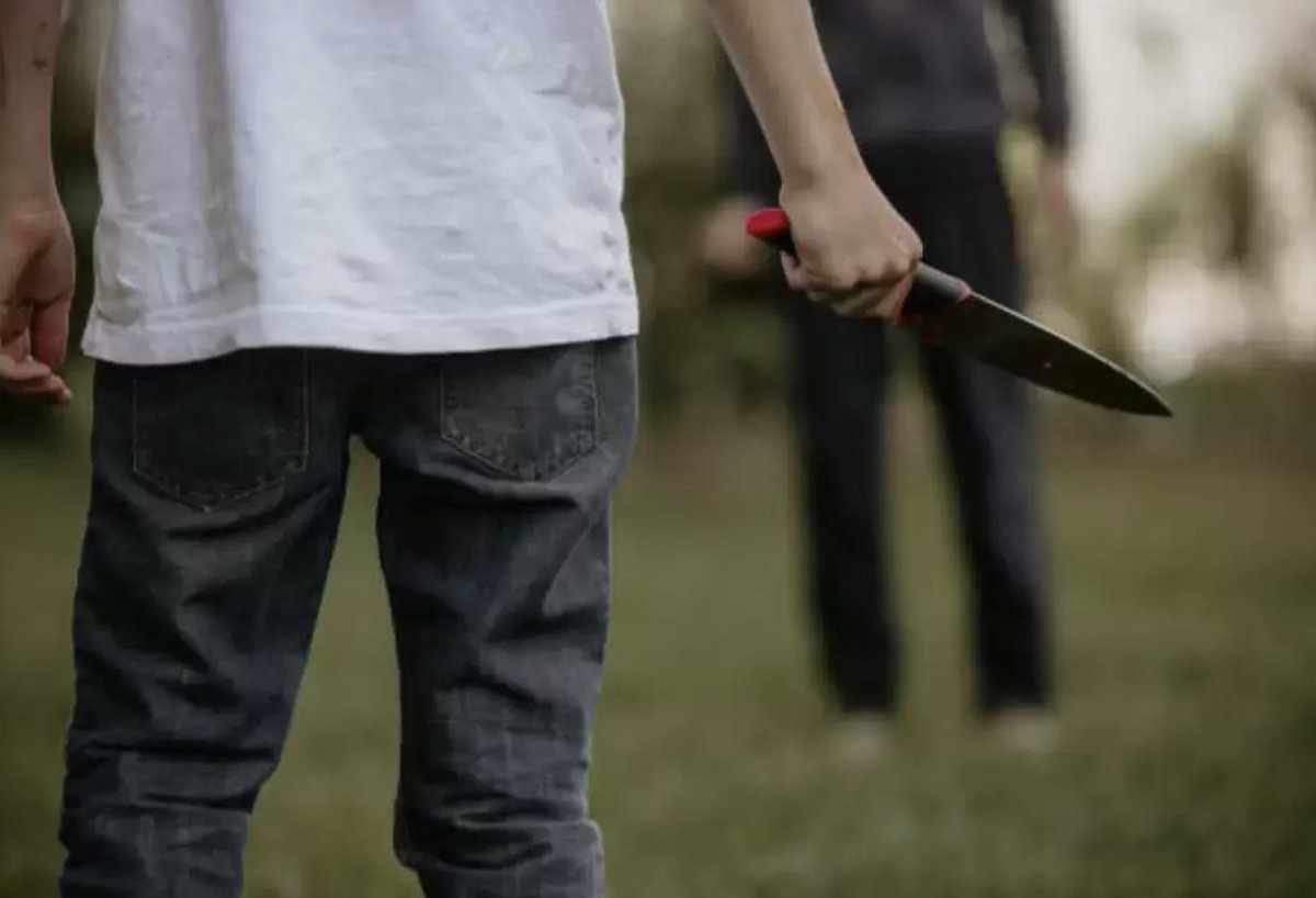 Бывший одноклассник напал с ножом на подростка в Акмолинской области