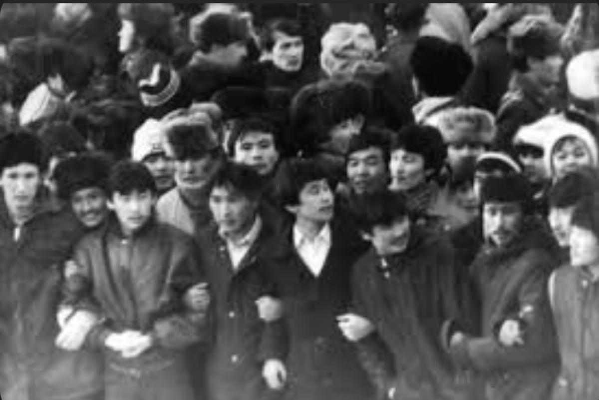 «Аульные мамбеты»: за оскорбления о Желтоксане завели уголовное дело