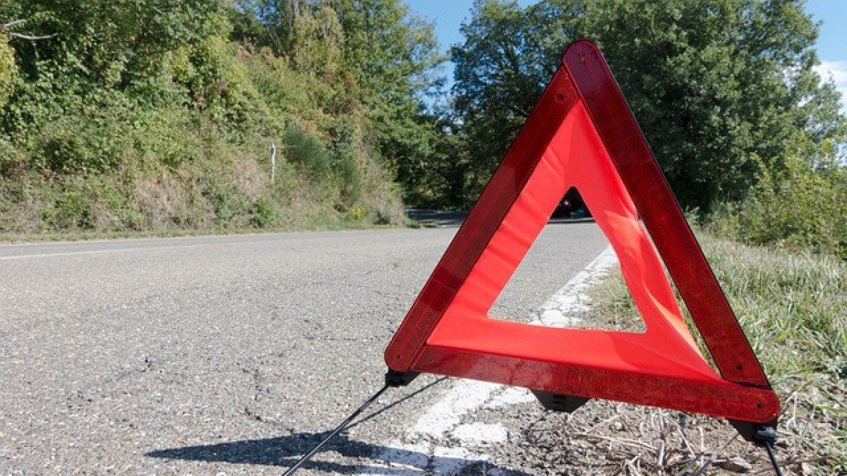 Четыре человека погибли в аварии на трассе в Атырауской области