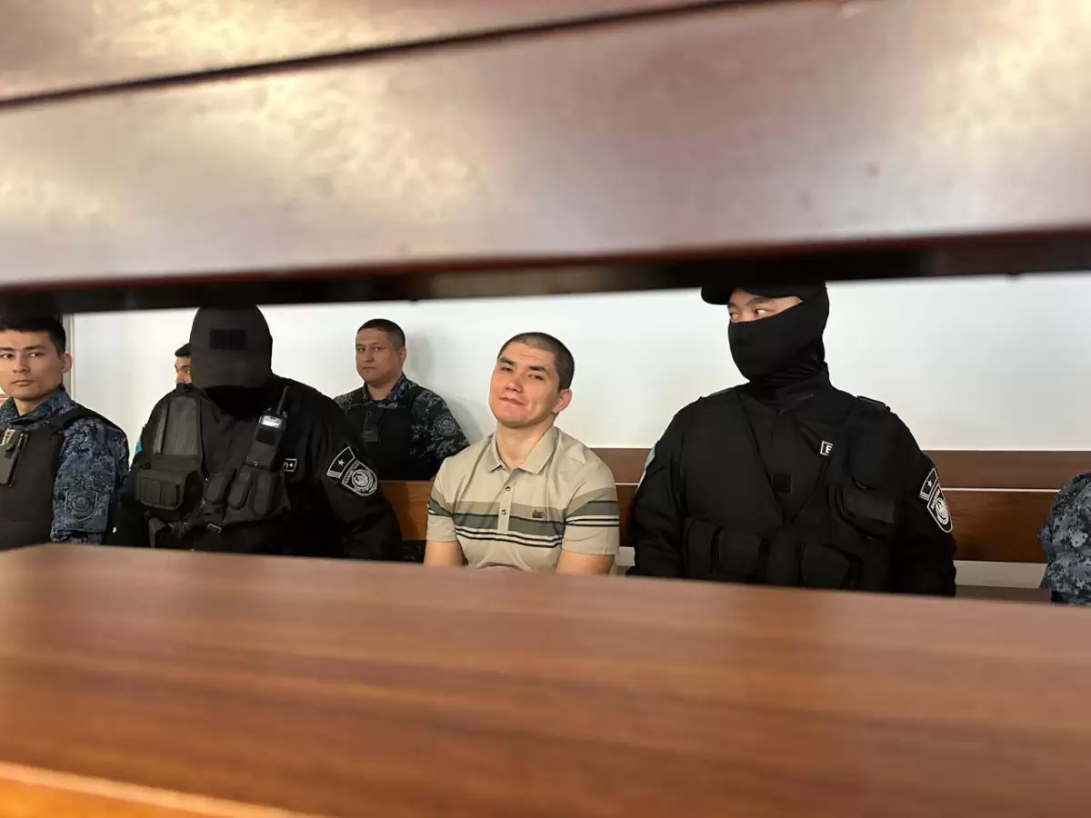 В суде показали кадры эксгумации семьи, убитой в Жангельдине