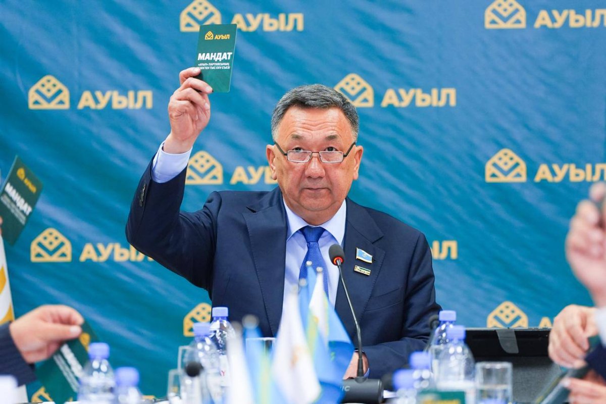 Партия «Ауыл» сменила председателя накануне выборов