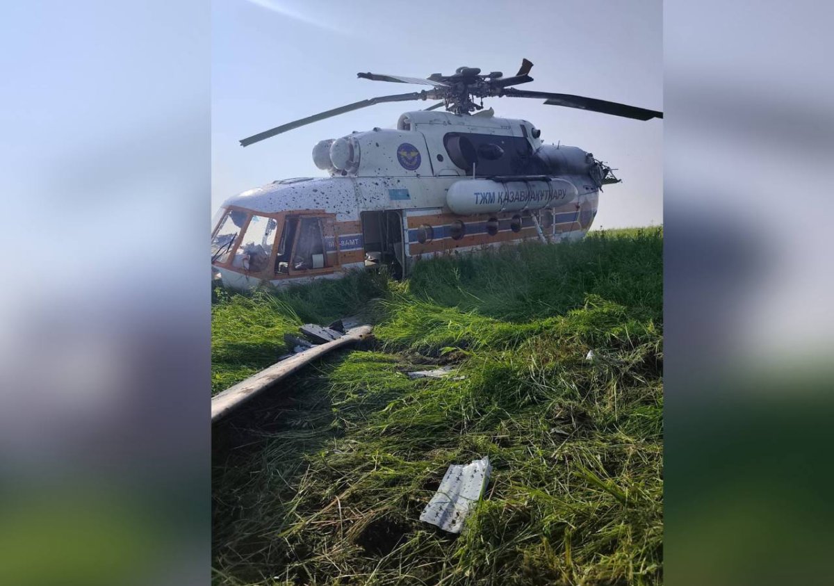 Вертолет МЧС с людьми на борту потерпел аварию под Павлодаром