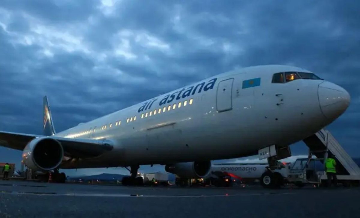 «Чинили прямо на глазах»: Air Astana на 8 часов задержала рейс из Антальи