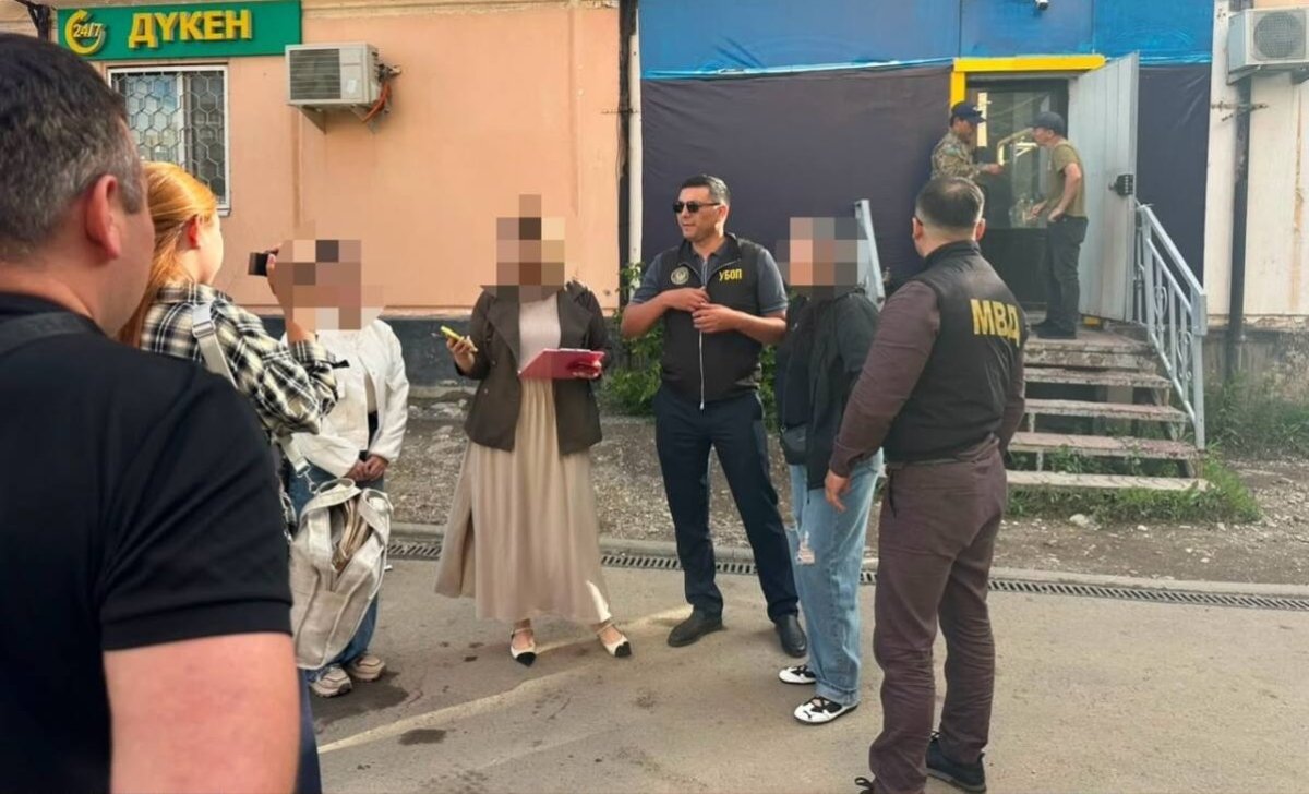 Знакомство в соцсетях закончилось вымогательством для жителя Актобе