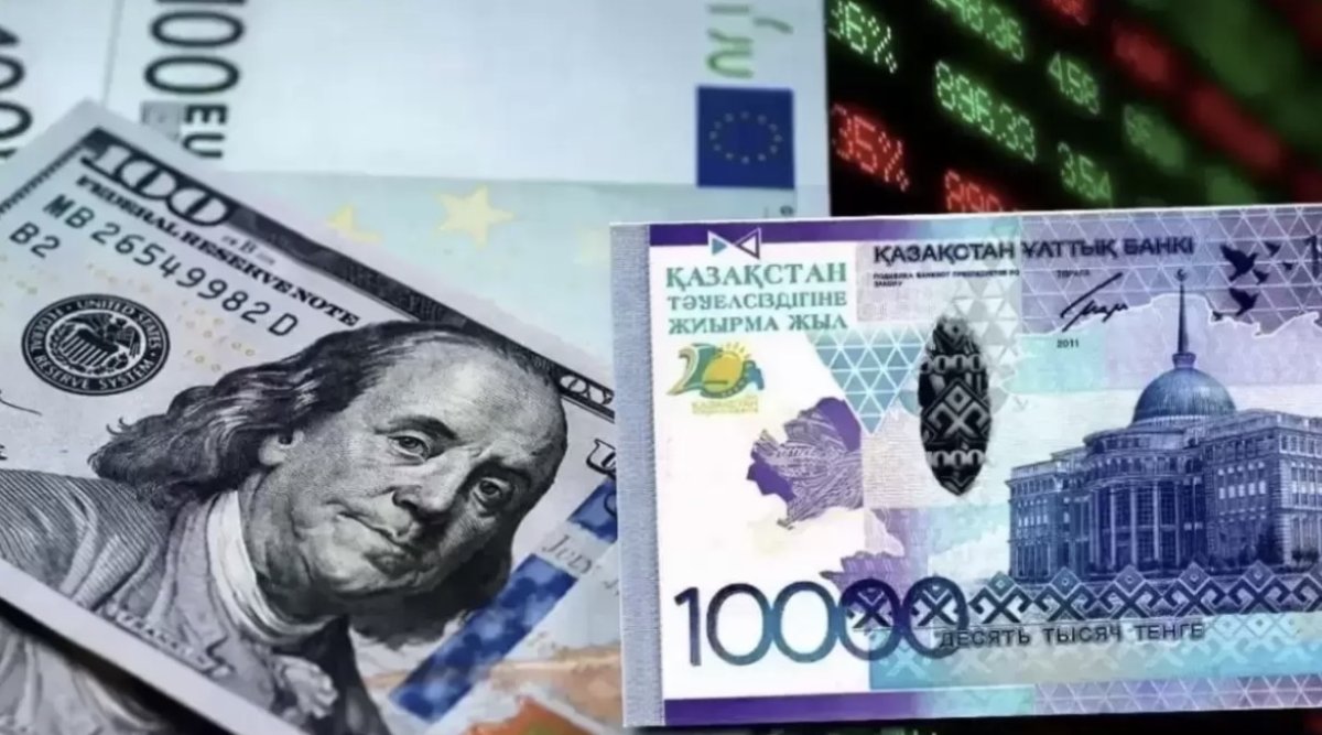 Курсы валют: сколько стоит доллар в обменниках Казахстана 11 июля