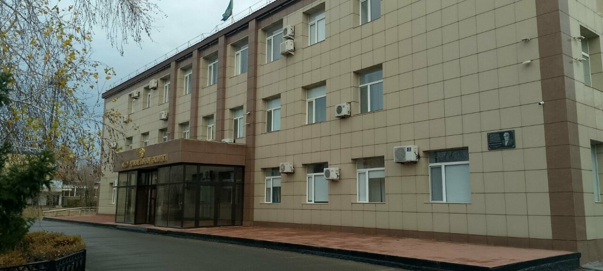 Из-за судимости сестры замакима Аксу потребовали проверить: что ответили власти