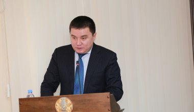 Экс-замакима незаконно отказал аптеке в подключении к отоплению в Семее