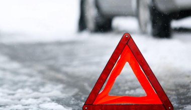 Дети-близнецы и мать погибли в аварии в Костанайской области