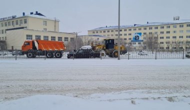 Из-за сильного бурана в Атырау наблюдается коллапс