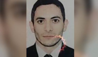 В аэропорту Москвы силовики задержали гея из Чечни и увезли в неизвестном направлении