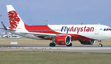 У FlyArystan выявили нарушения прав несовершеннолетних