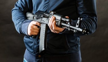 Иностранец устроил перестрелку в центре Шымкента - есть раненый