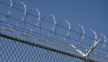Заключенный сбежал из колонии в ВКО