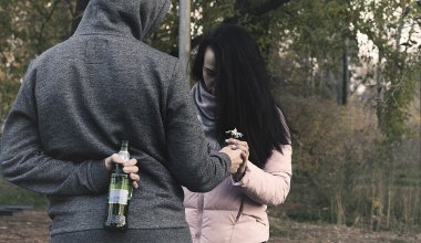 «Притворился директором завода»: мошенник влюбил в себя астанчанку и выманил 91 млн тенге