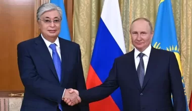 Токаев и Путин провели телефонный разговор