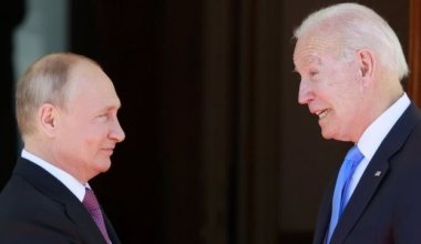 Путин явно совершил военные преступления - Байден