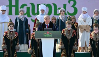 Токаев поздравил казахстанцев с Наурызом