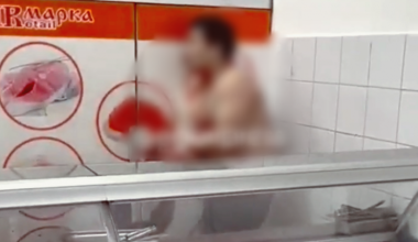 Спортсмен покончил с собой на глазах у людей в Атырау - СМИ