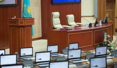 Новых депутатов зарегистрировали в ЦИК Казахстана
